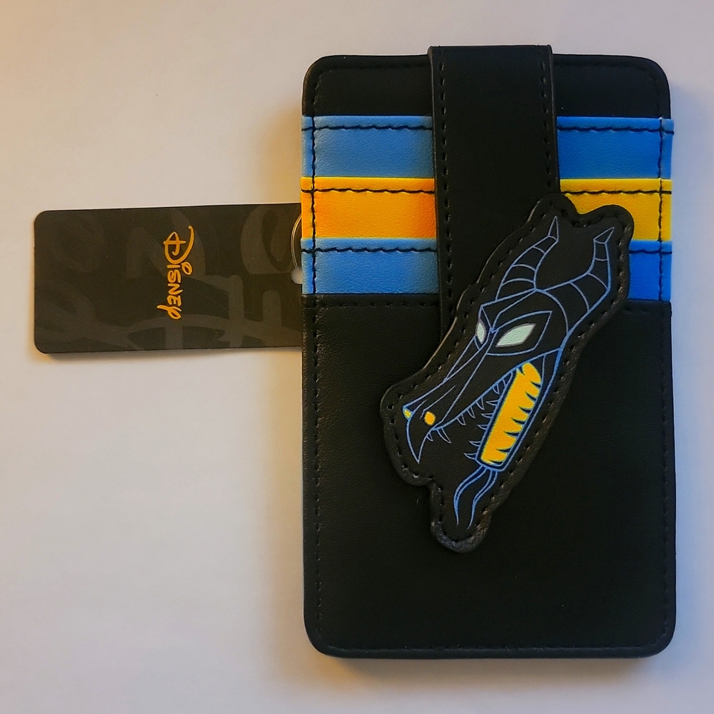 BNWT 🎁  DISNEY MALEFICENT CARD HOLDER
